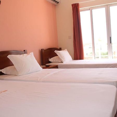 Restaurante Residencial Nova Cidade Porto Novo Dış mekan fotoğraf