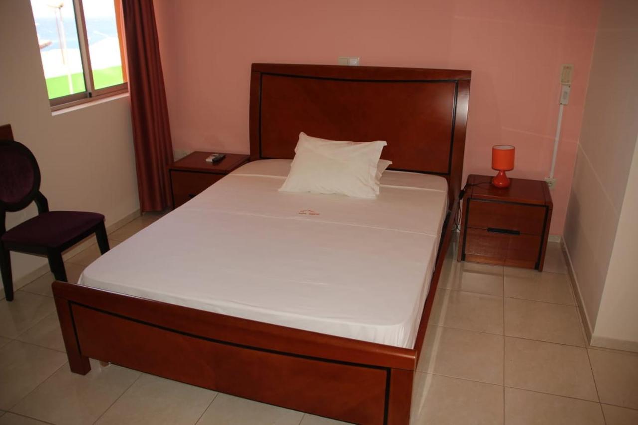 Restaurante Residencial Nova Cidade Porto Novo Dış mekan fotoğraf