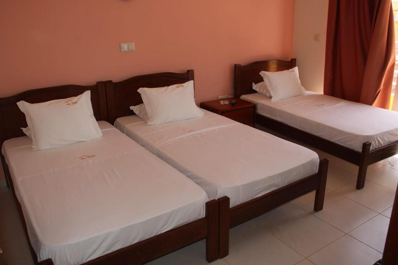 Restaurante Residencial Nova Cidade Porto Novo Dış mekan fotoğraf