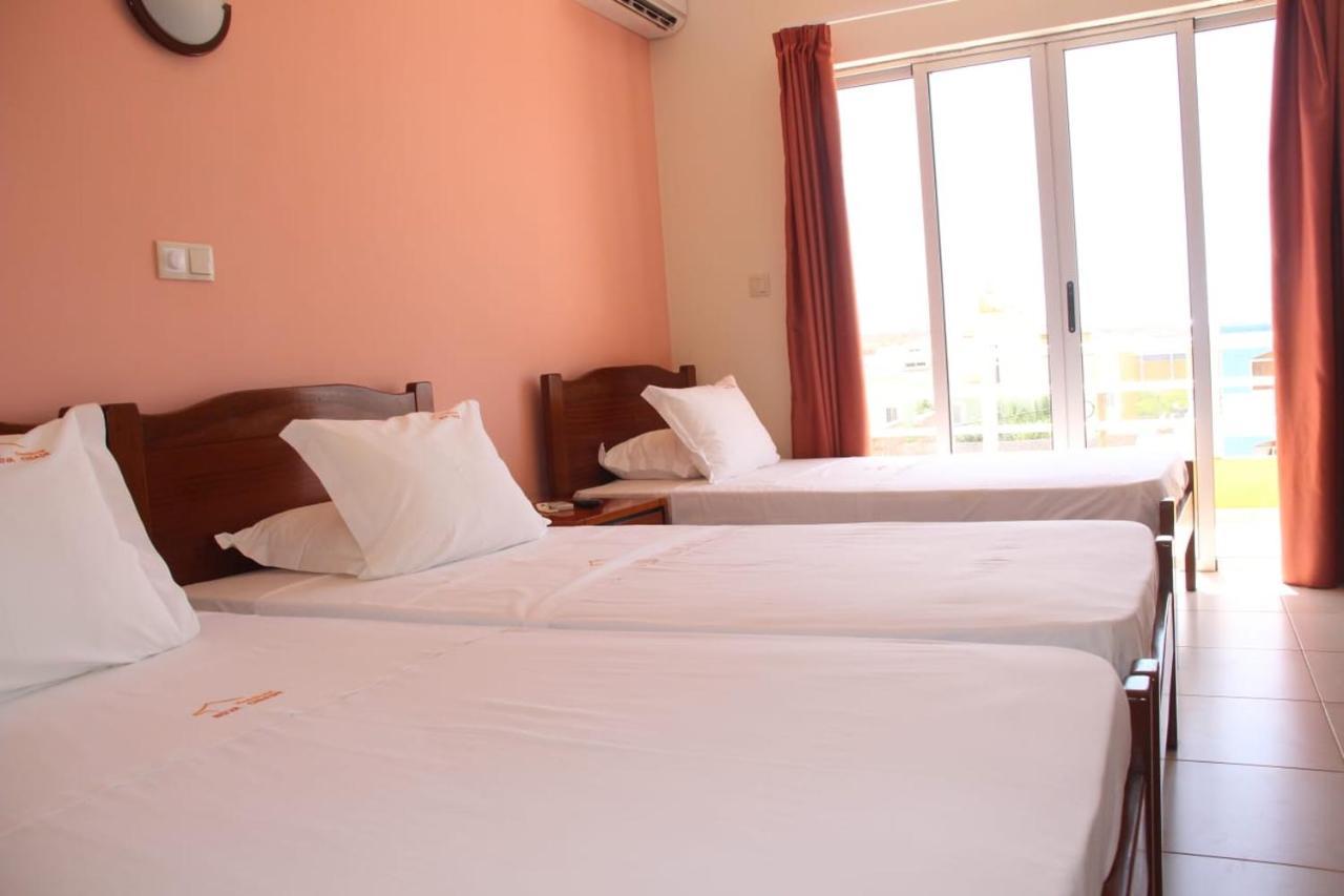 Restaurante Residencial Nova Cidade Porto Novo Dış mekan fotoğraf