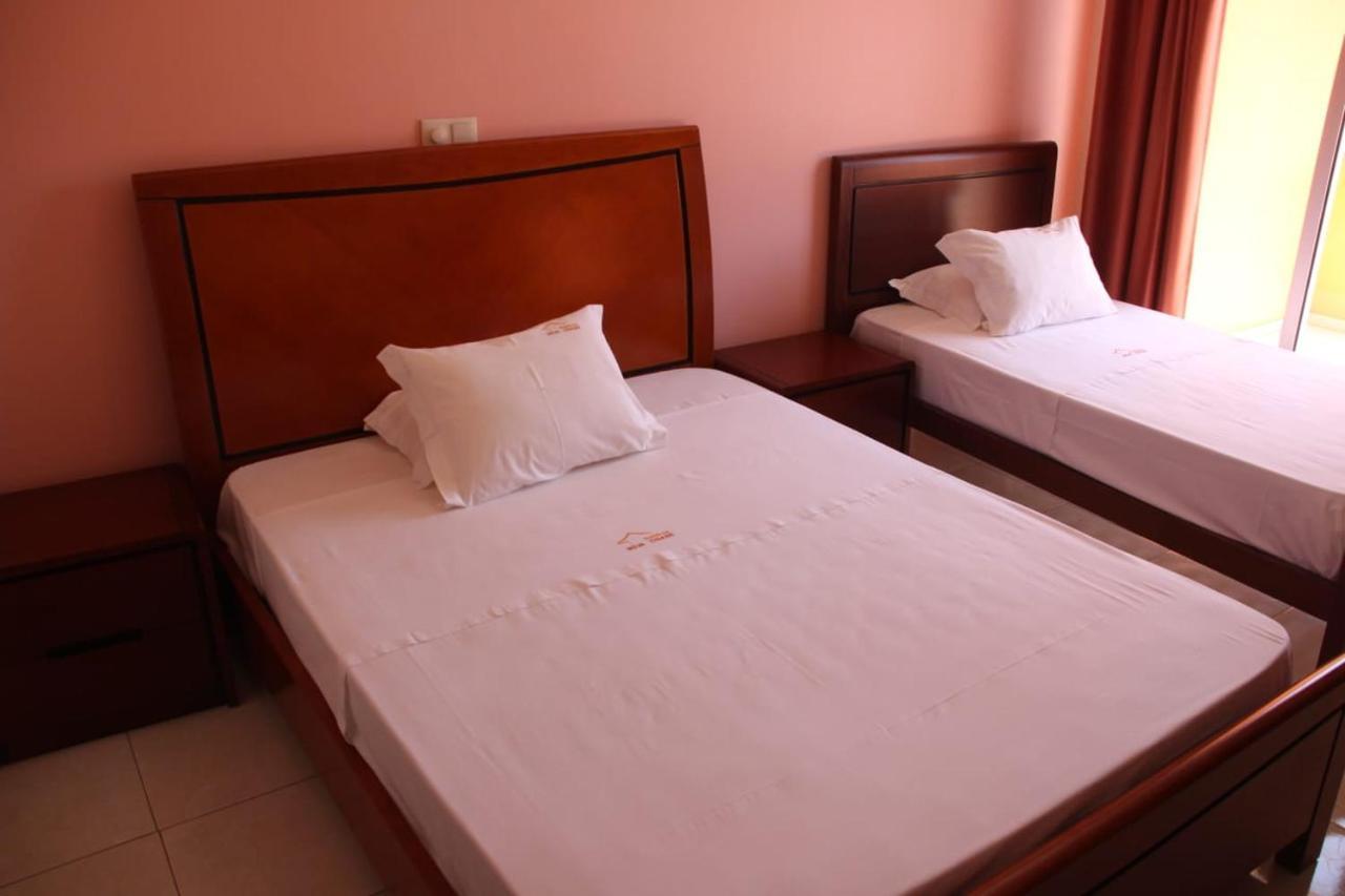 Restaurante Residencial Nova Cidade Porto Novo Dış mekan fotoğraf