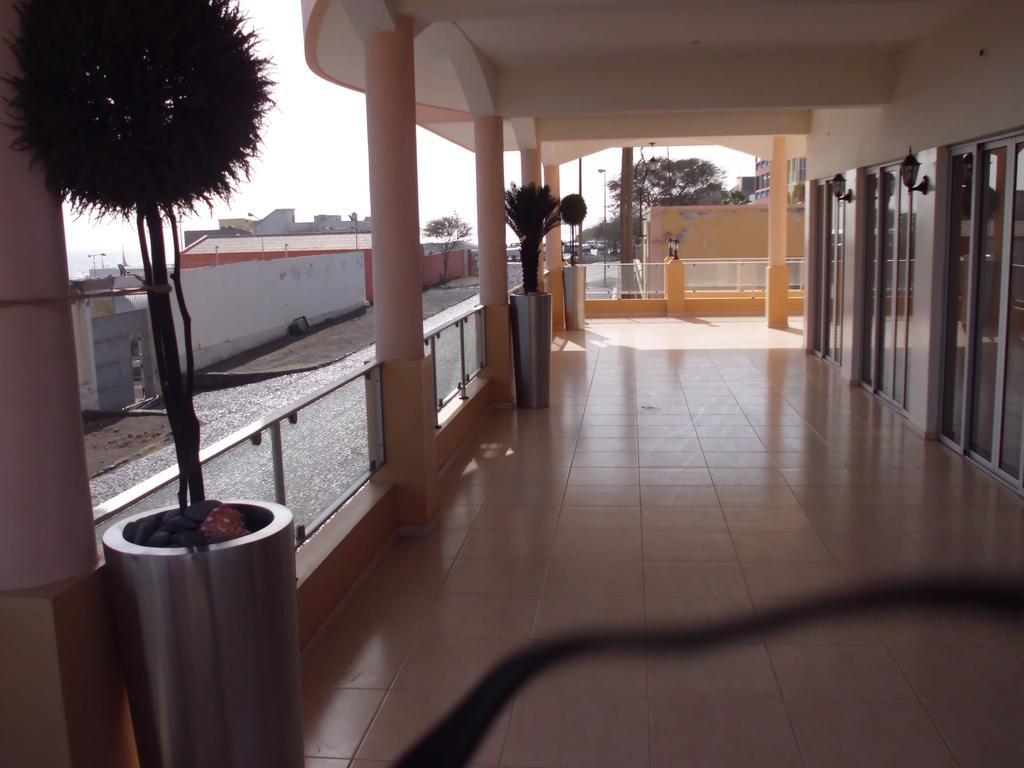 Restaurante Residencial Nova Cidade Porto Novo Dış mekan fotoğraf