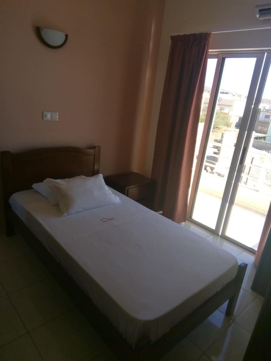Restaurante Residencial Nova Cidade Porto Novo Dış mekan fotoğraf