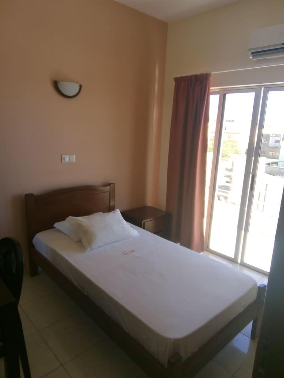 Restaurante Residencial Nova Cidade Porto Novo Dış mekan fotoğraf