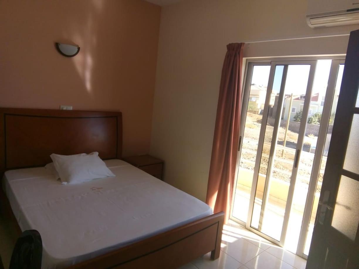 Restaurante Residencial Nova Cidade Porto Novo Dış mekan fotoğraf